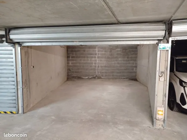 Garage à louer