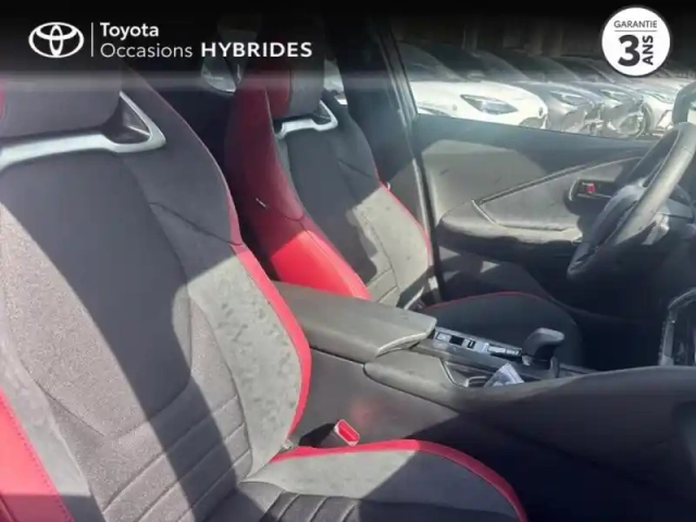 Toyota C-Hr 2.0 hybride rechargeable 225ch collection my26 — photo 6