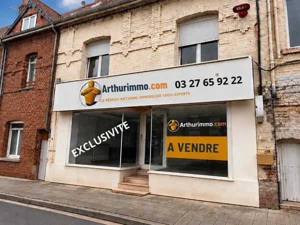 Immeuble 9 pièces 65 m²
