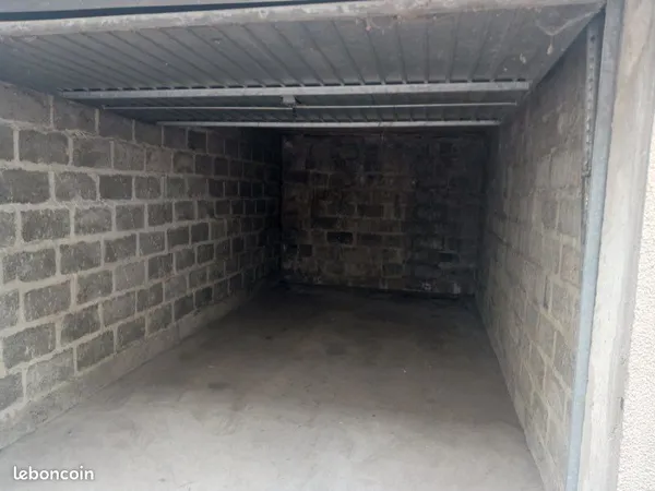 Garage à louer