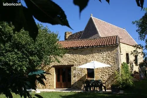 Périgord location à l'année gite équipé et indépendant