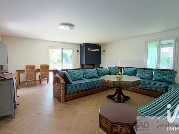 Maison 5 pièces 176 m²