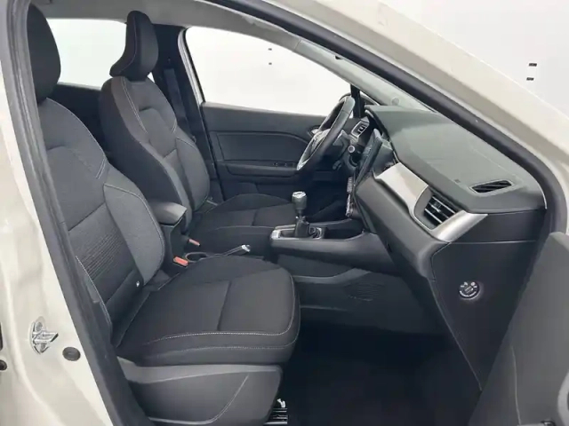 Renault Captur blue dci 95 — photo 23