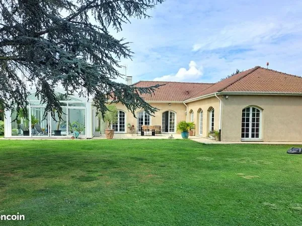 Maison 8 pièces 150 m²