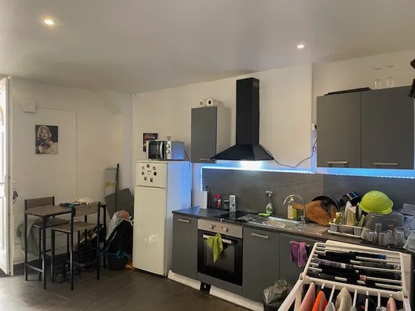 TOULON ouest appartement type 1