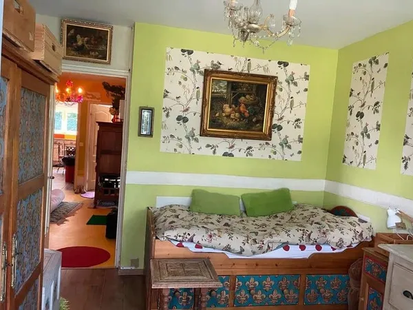 Chambre confortable meublée 12 m² dans coloc 75m²