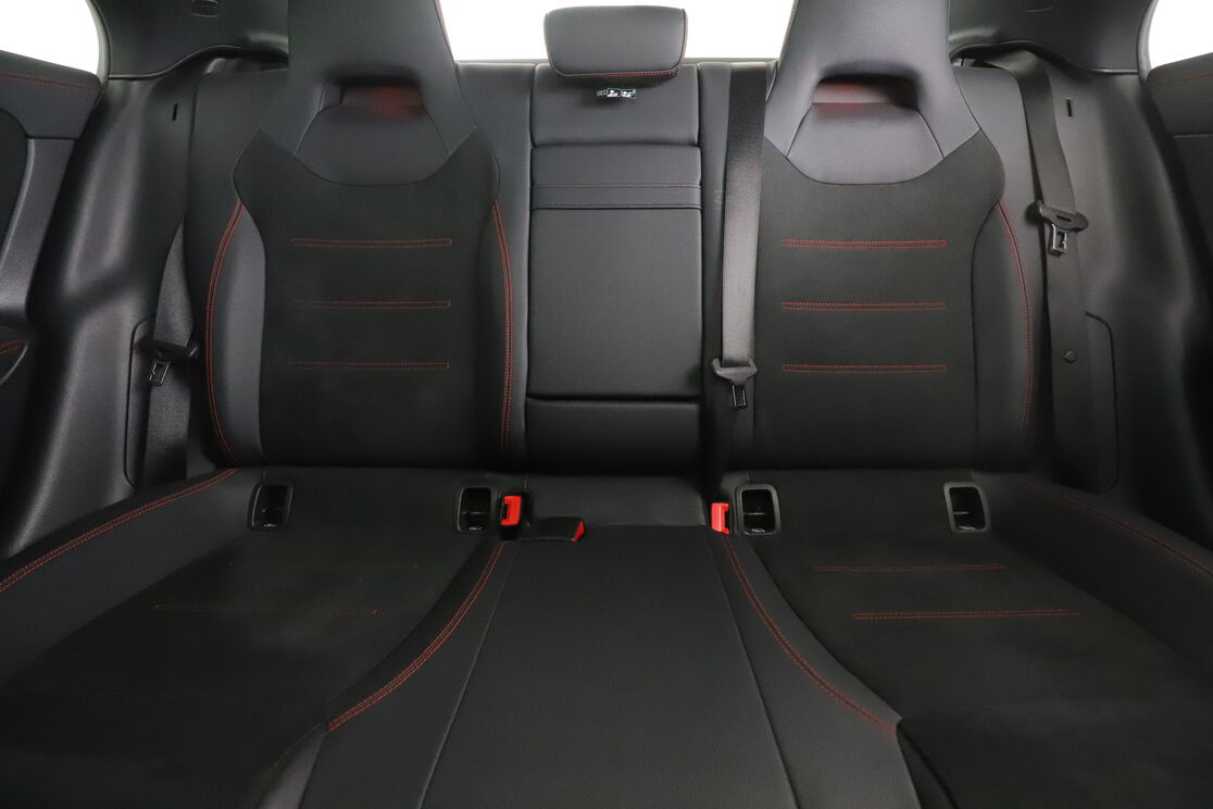 Mercedes-Benz CLA 200 AMG Line 7G-DCT — photo 14