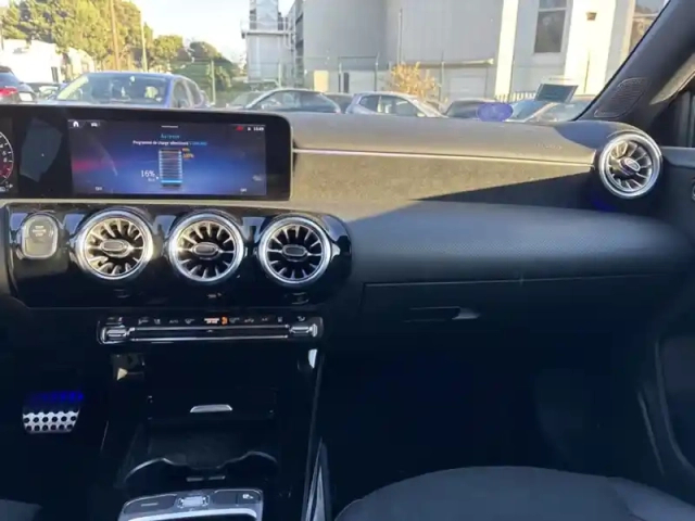 Mercedes Classe A 250 e hybrid eq amg line — photo 16