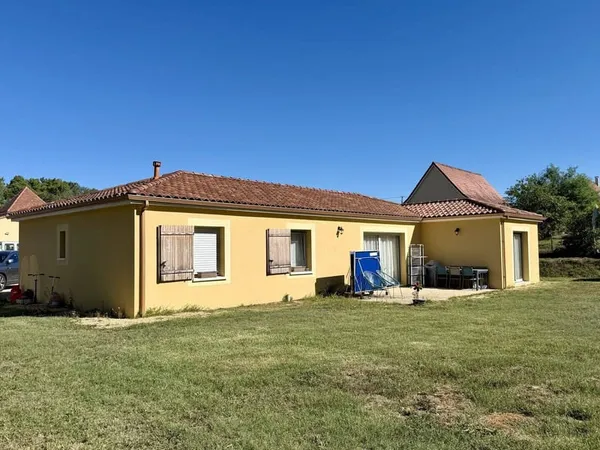 Maison de plain-pied 6 pièces 130 m²