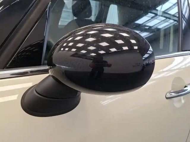 Mini Mini hatch 5 portes cooper 136 ch — photo 37
