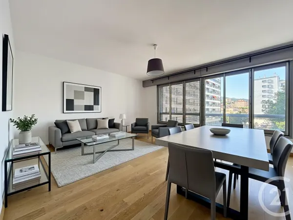 Appartement 5 pièces 108 m²