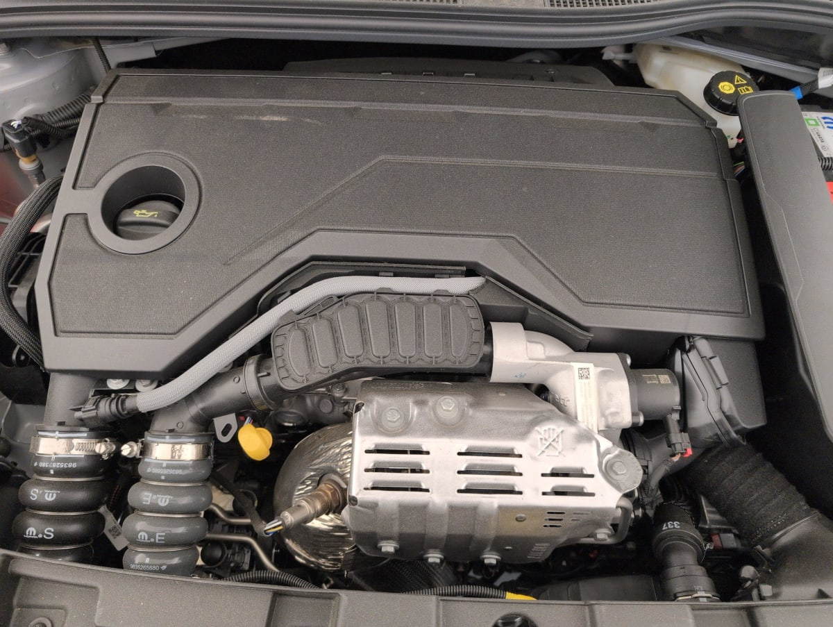 Jeep Avenger — photo 23