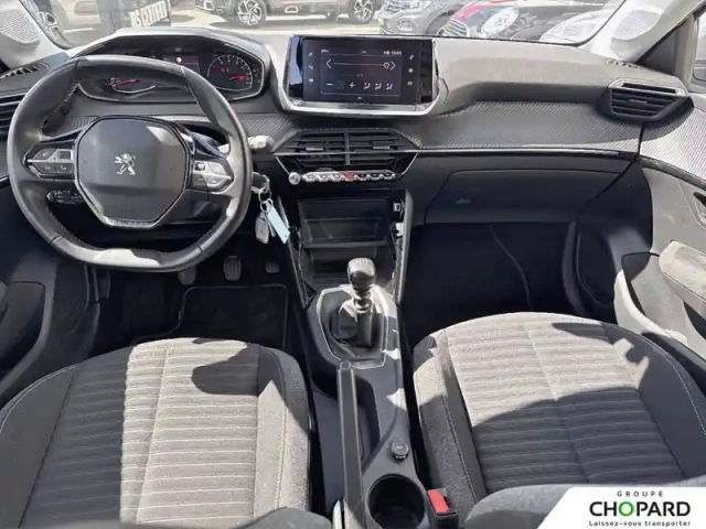 Peugeot 208 puretech 100 s&amp;s bvm6 — photo 15
