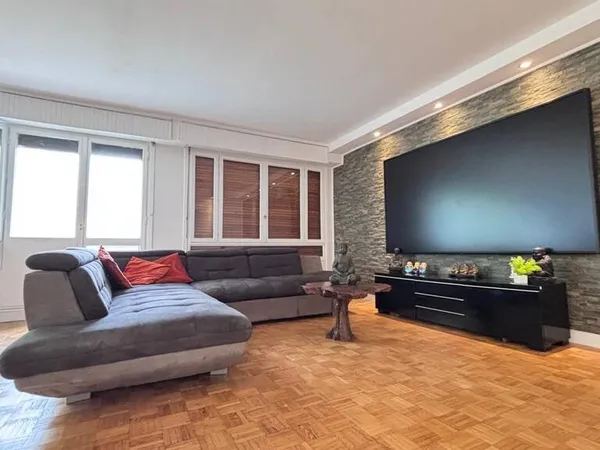 Appartement 5 pièces 99 m²