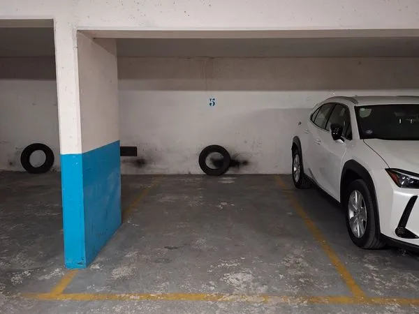 Place de parking à louer