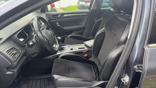 Renault Megane 1.2 TCe 130 - Intens – 2016 – 125969 km – Essence – Boîte Manuelle — photo 18