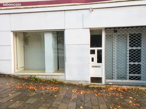 À louer - Local professionnel de 75,28 m² - Centre de Guémené-sur-Scorff