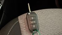 Opel Corsa 1.2 75ch — photo 16