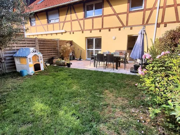 Charmant triplex 4 pièces avec jardin, garage et 2 places de parking