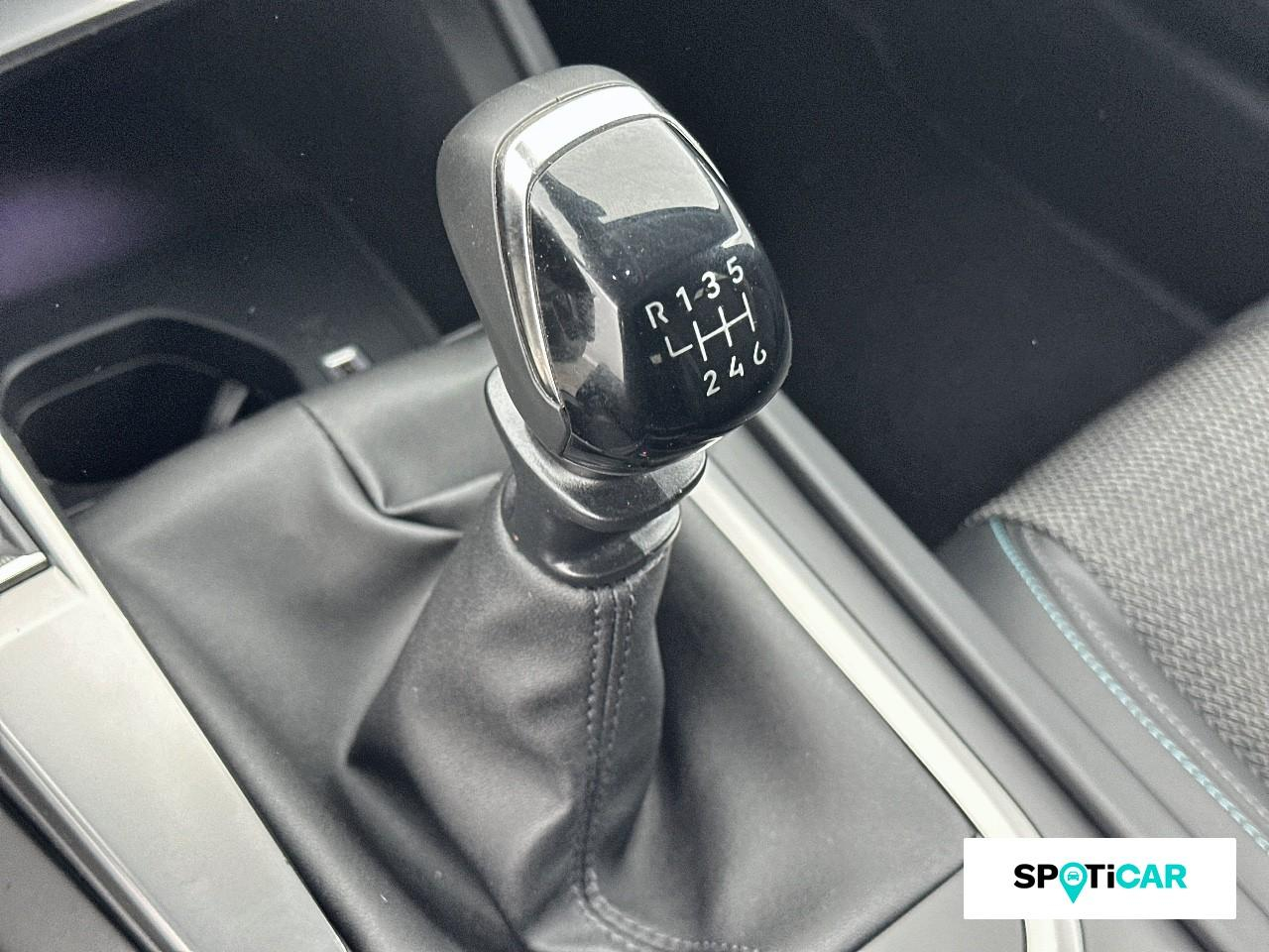 Peugeot 308 1.2 puretech 130ch s&s allure — photo 14