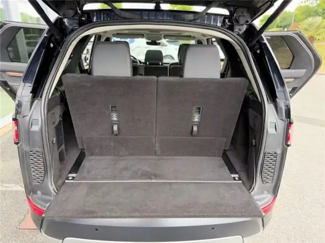 Land Rover Discovery mark iii sd4 2.0 240 ch — photo 13