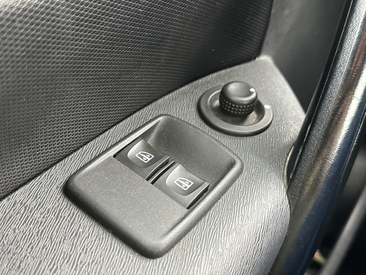 Renault Kangoo express blue dci 80 grand confort — photo 15