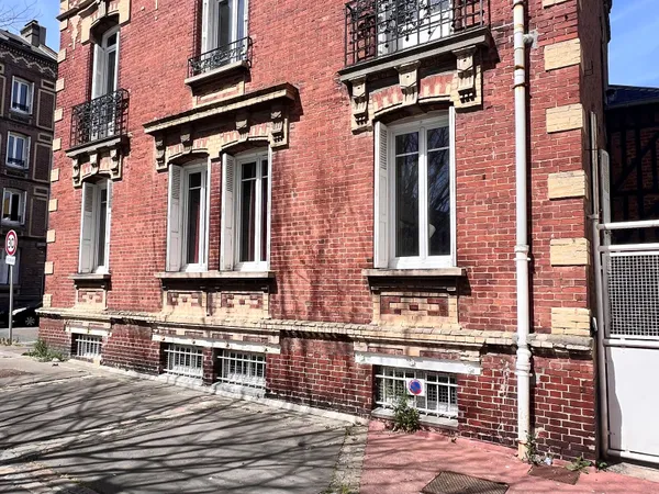 Maison 9 pièces 283 m²
