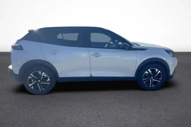 Peugeot 2008 electrique 136 ch — photo 7