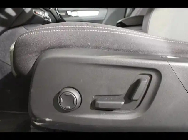 Volvo Xc40 t4 recharge 129 + 82ch plus dct 7 — photo 25