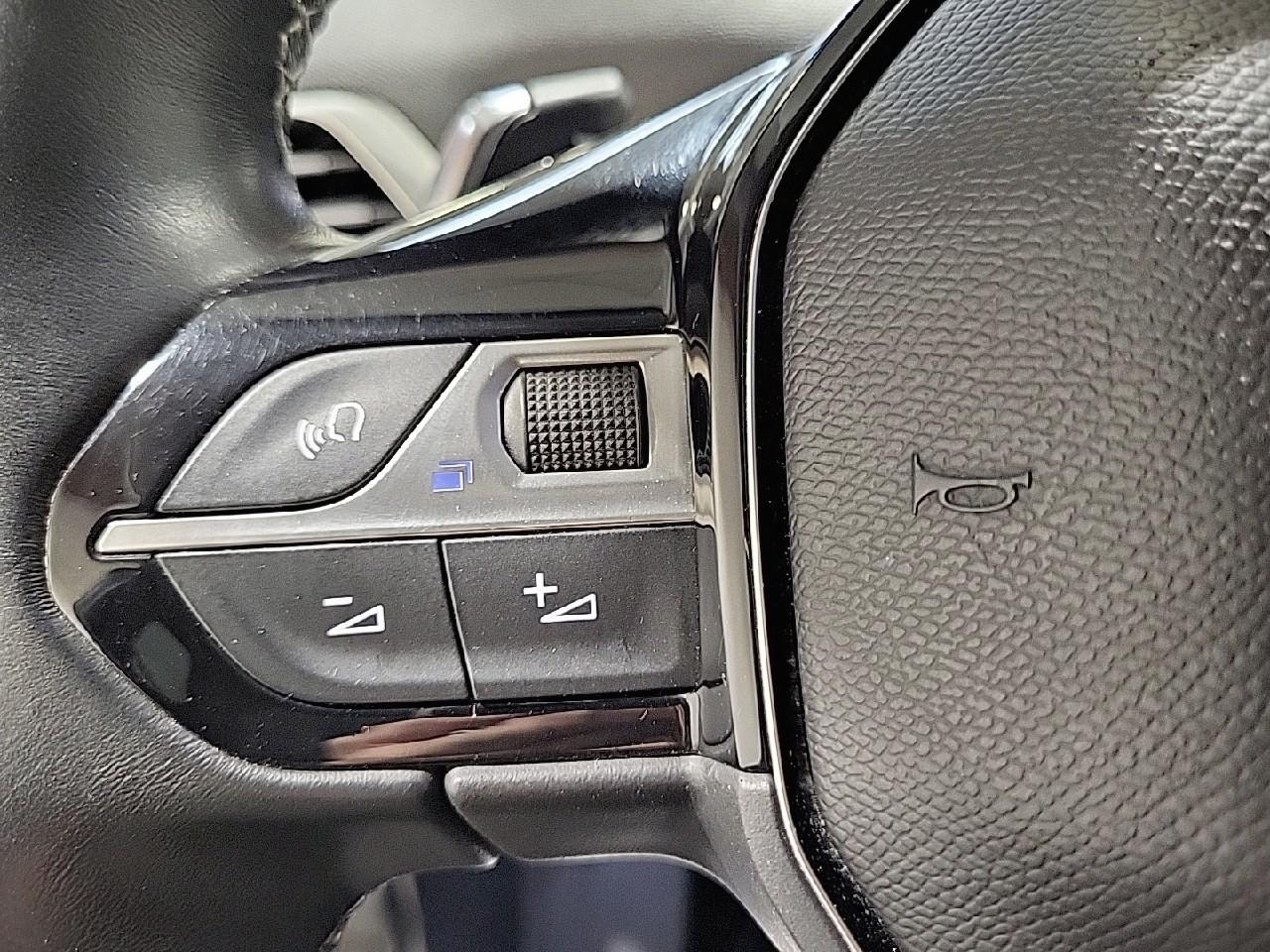 Peugeot 3008 hybrid 225 e-eat8 active pack — photo 21
