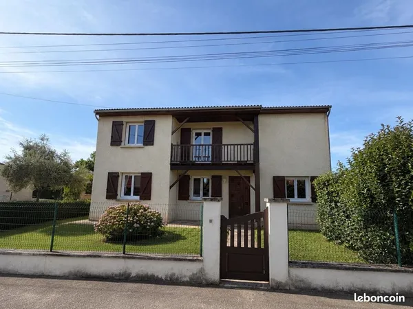 Propriété 7 pièces 200 m²