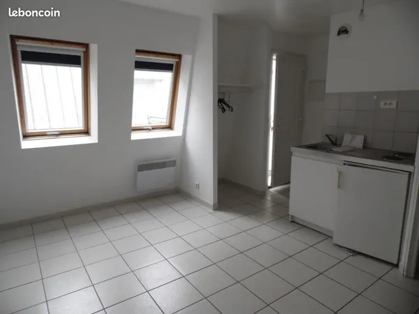 Studio 1 pièce 17 m²