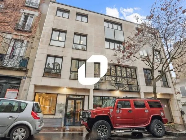 Bureau 2 pièces 155 m²