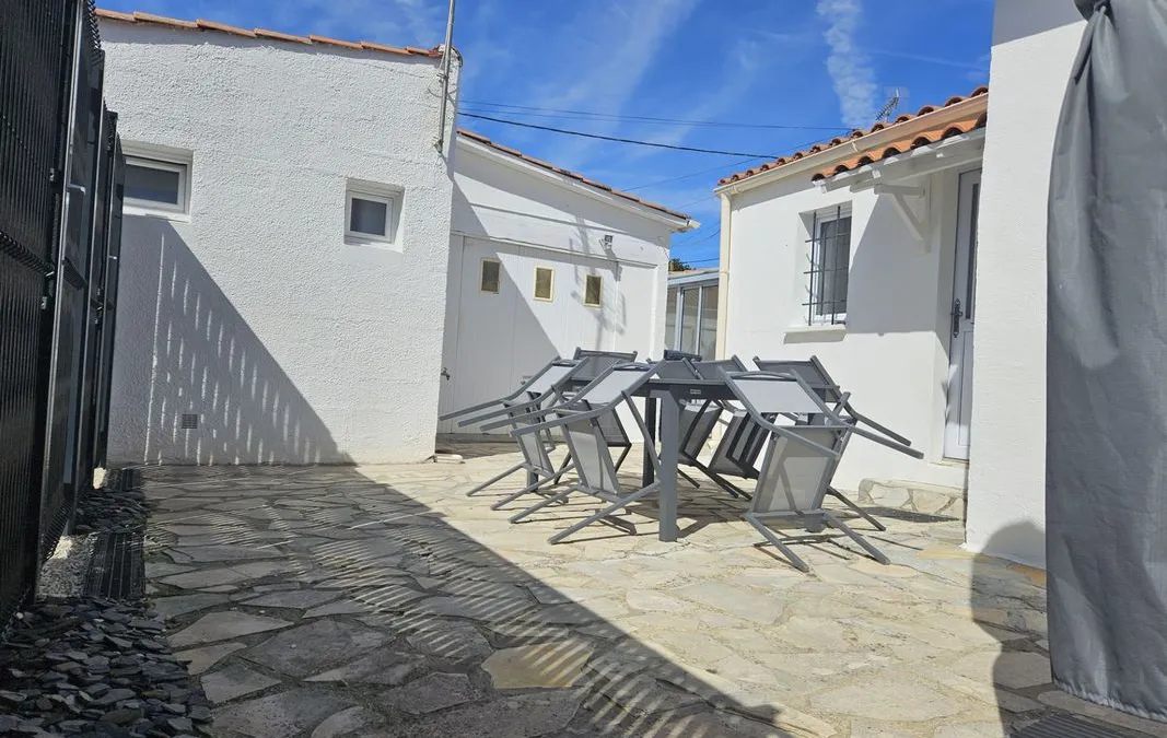 Photo 2