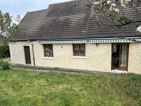Maison de village paisible au coeur de Mogneville