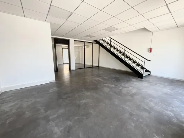 Vente murs pro à Saint-laurent-de-mure