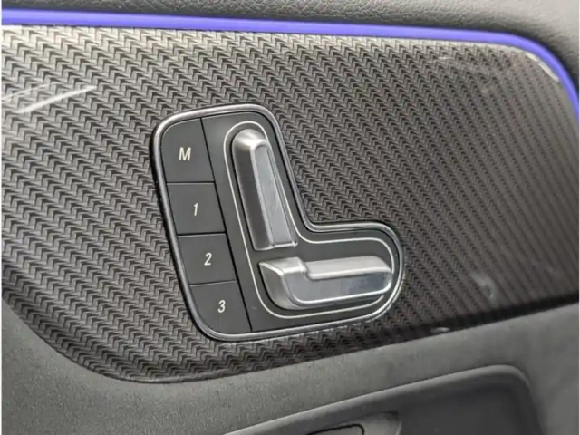 Mercedes Gla 250 e — photo 14