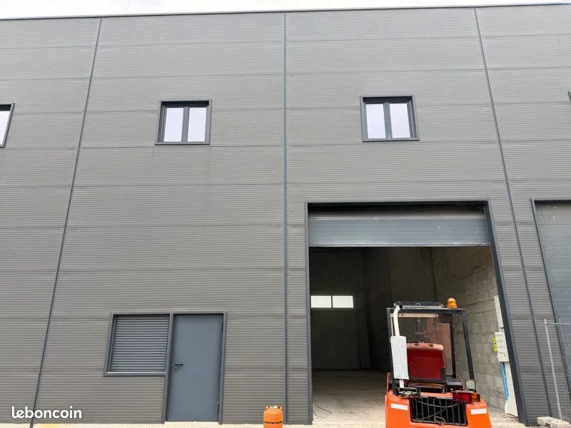 Photo 1
