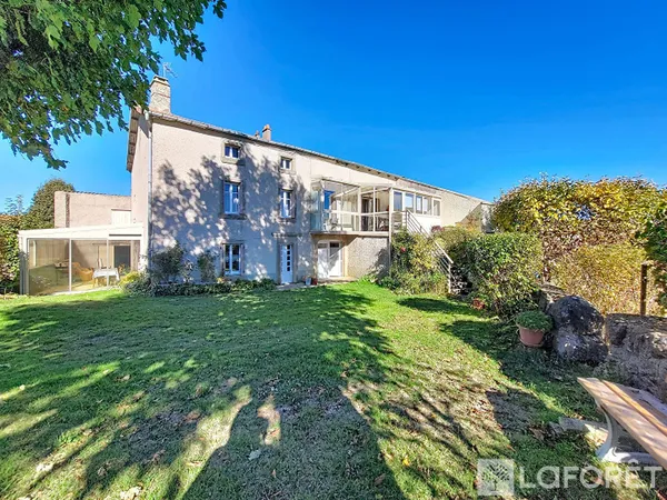 Maison Cayres 7 pièce(s) 170m2 avec 2 logements