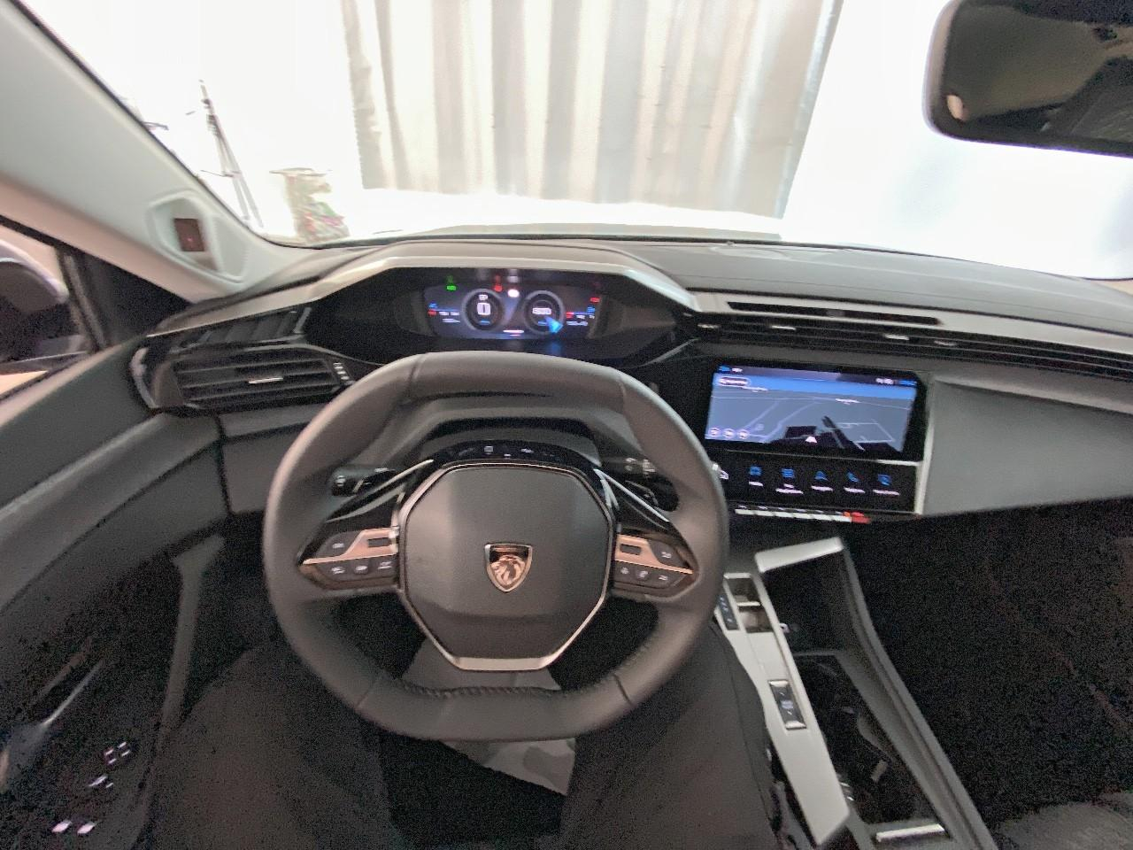 Peugeot 308 sw bluehdi 130ch s&s eat8 allure — photo 12