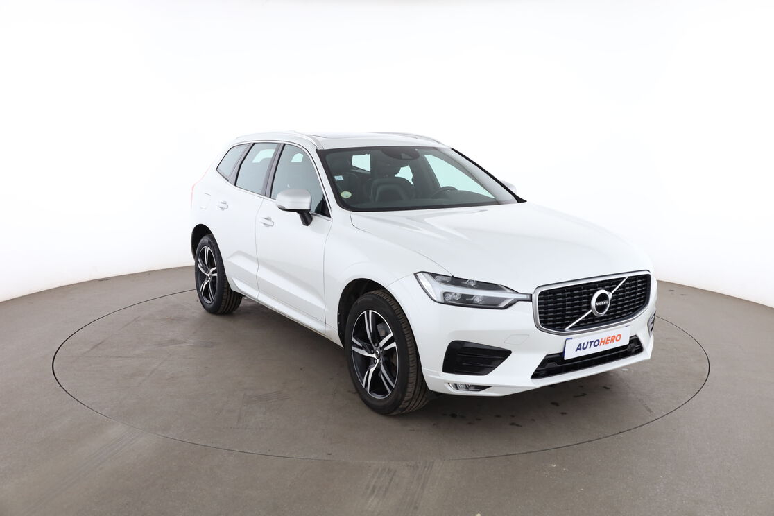 Volvo XC60 2.0 D5 AdBlue AWD R-Design Geartronic 8 — photo 7