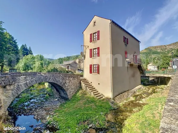 Maison 6 pièces 130 m²