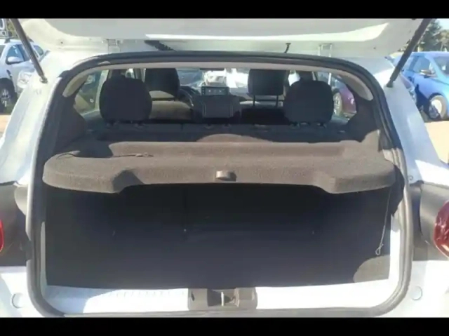 Dacia Sandero 1.0 eco-g 100ch confort -22 — photo 12