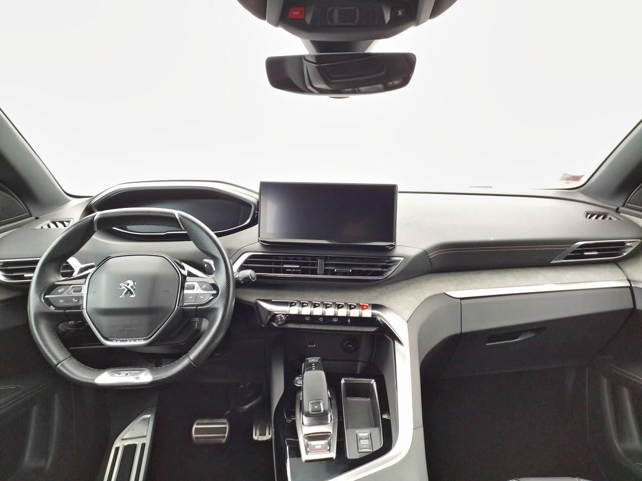 Peugeot 3008 puretech 130ch s&s eat8 gt — photo 12