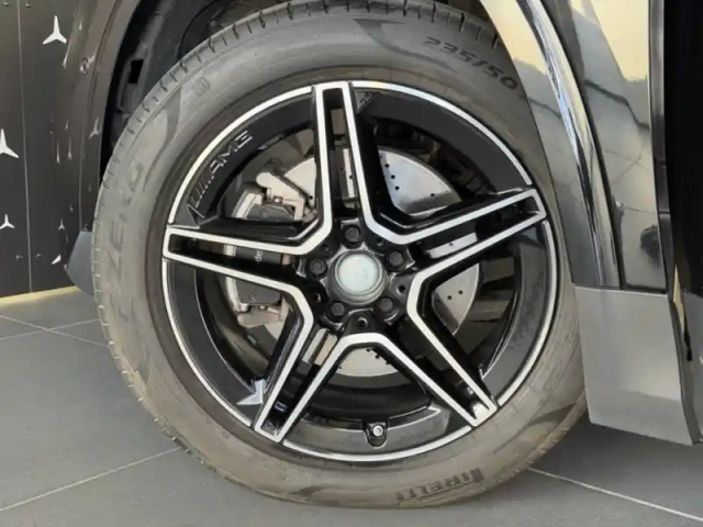 Mercedes Gla 220 d 4matic amg line — photo 29