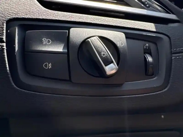 Bmw X2 sdrive18da 150ch business design euro6d-t — photo 12