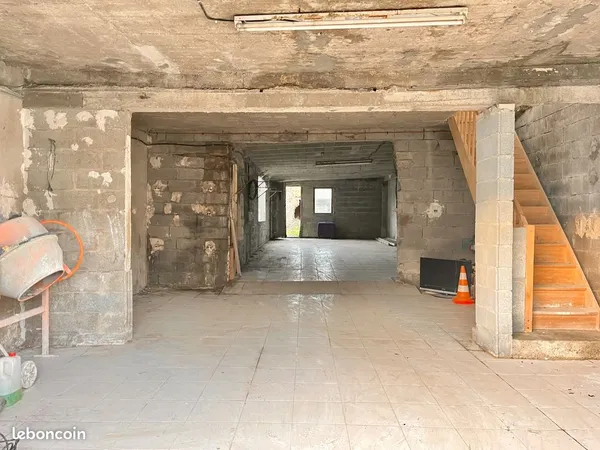 Parking/box 40 m² Bouguenais