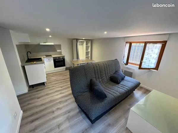 Appartement Location Aydoilles 1p 27m² 390€