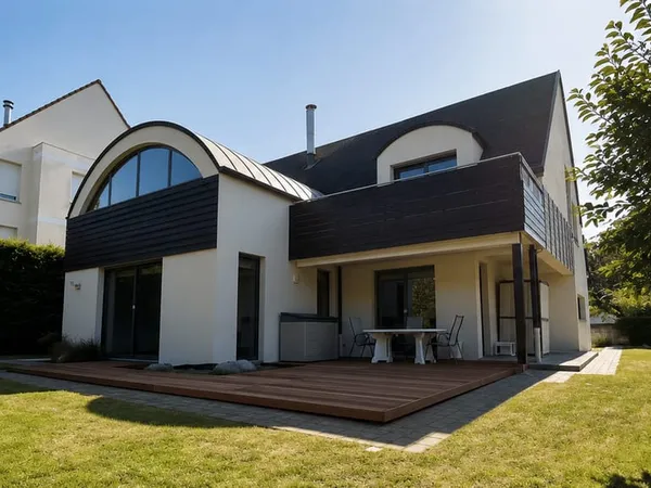 Maison 5 pièces 236 m²