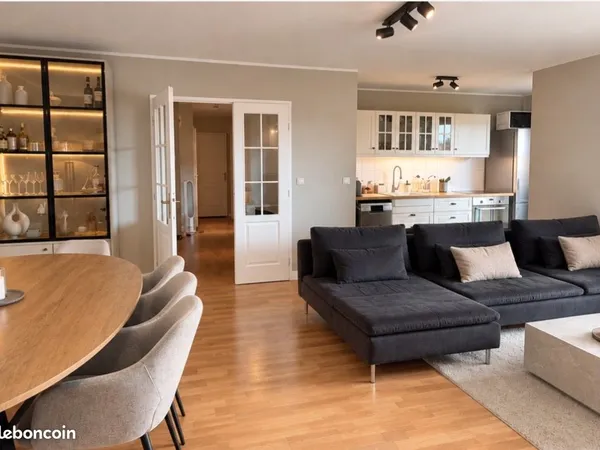 Appartement avec balcon, 2 chambres et parking - La Madeleine